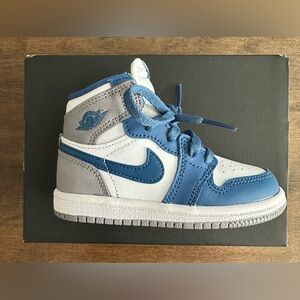 NIKE Air Jordan 1 Retro High OG TD 'True Blue/White/Cement Grey’